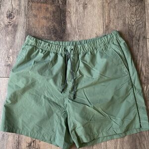 Mountain Hardware Green Athletic Shorts Quick Dry Drawstring 3 Pockets Size XL